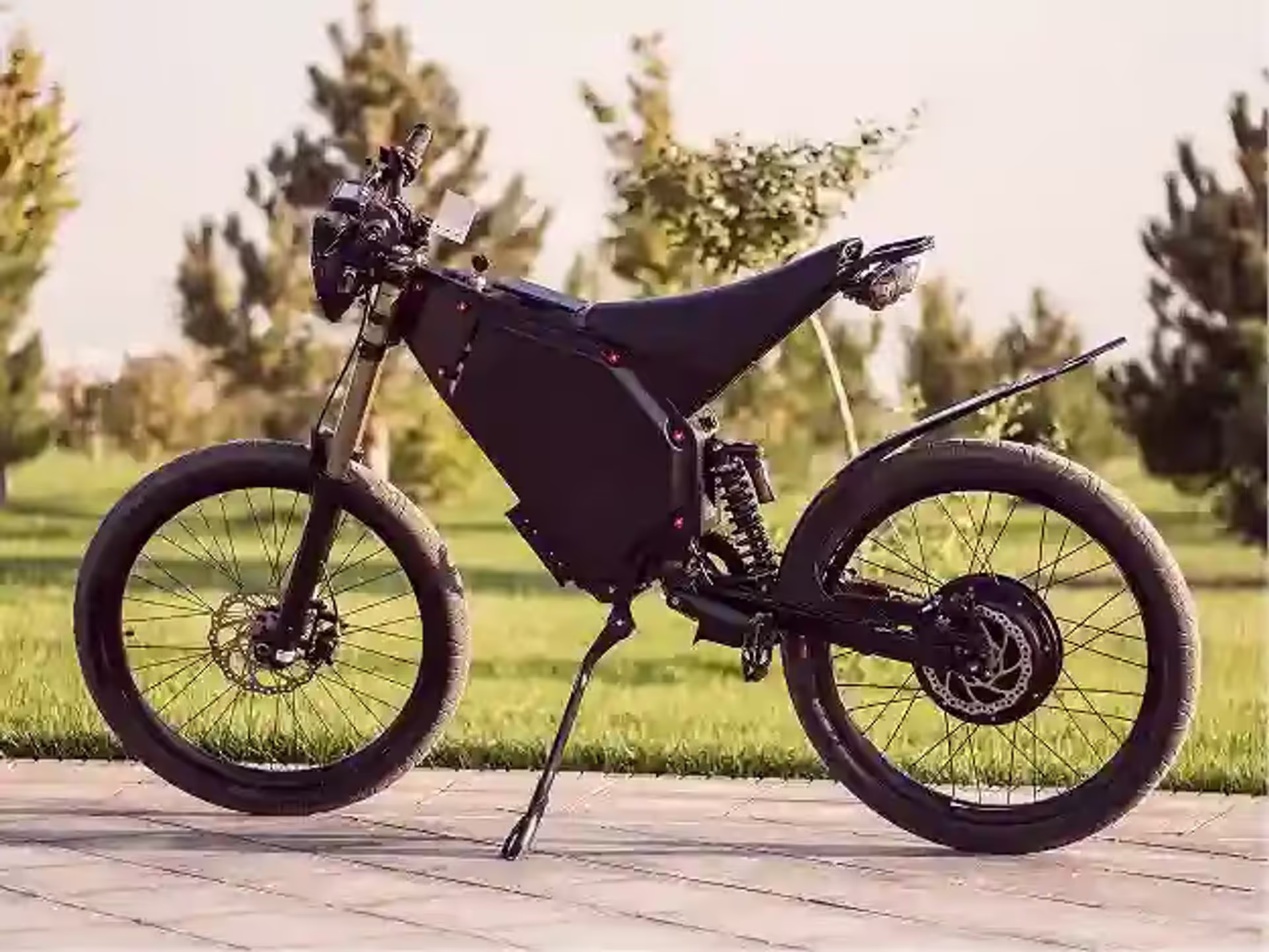 Electric Motorcycles vs Gas: Pros, Cons & Charging Costs